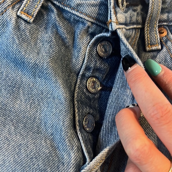 Levi 501 shorts - Picture 3 of 6